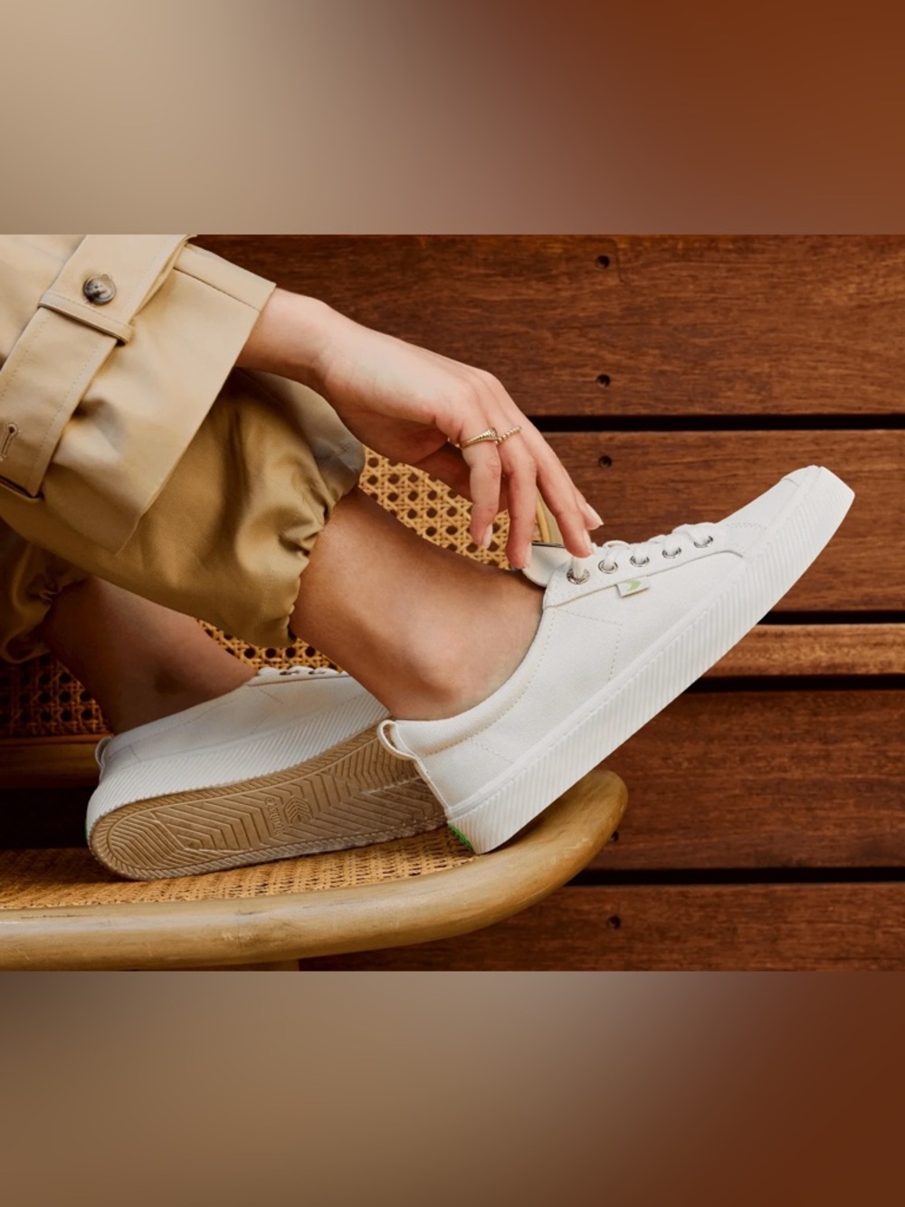 Cariuma OCA Canvas Unisex Sneaker Women’s 11.5(US) . US Site UNAVAILABLE